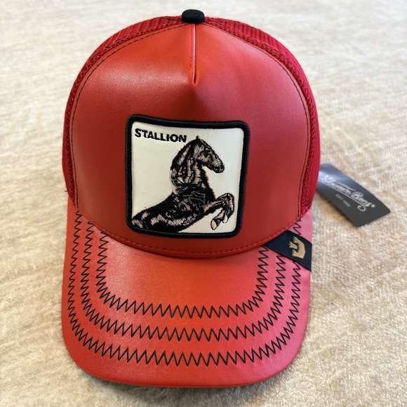 Goorin The Farm Trucker Baseball Stallion Horse Cherry Mustang Red Faux Leather - Picture 1 of 7